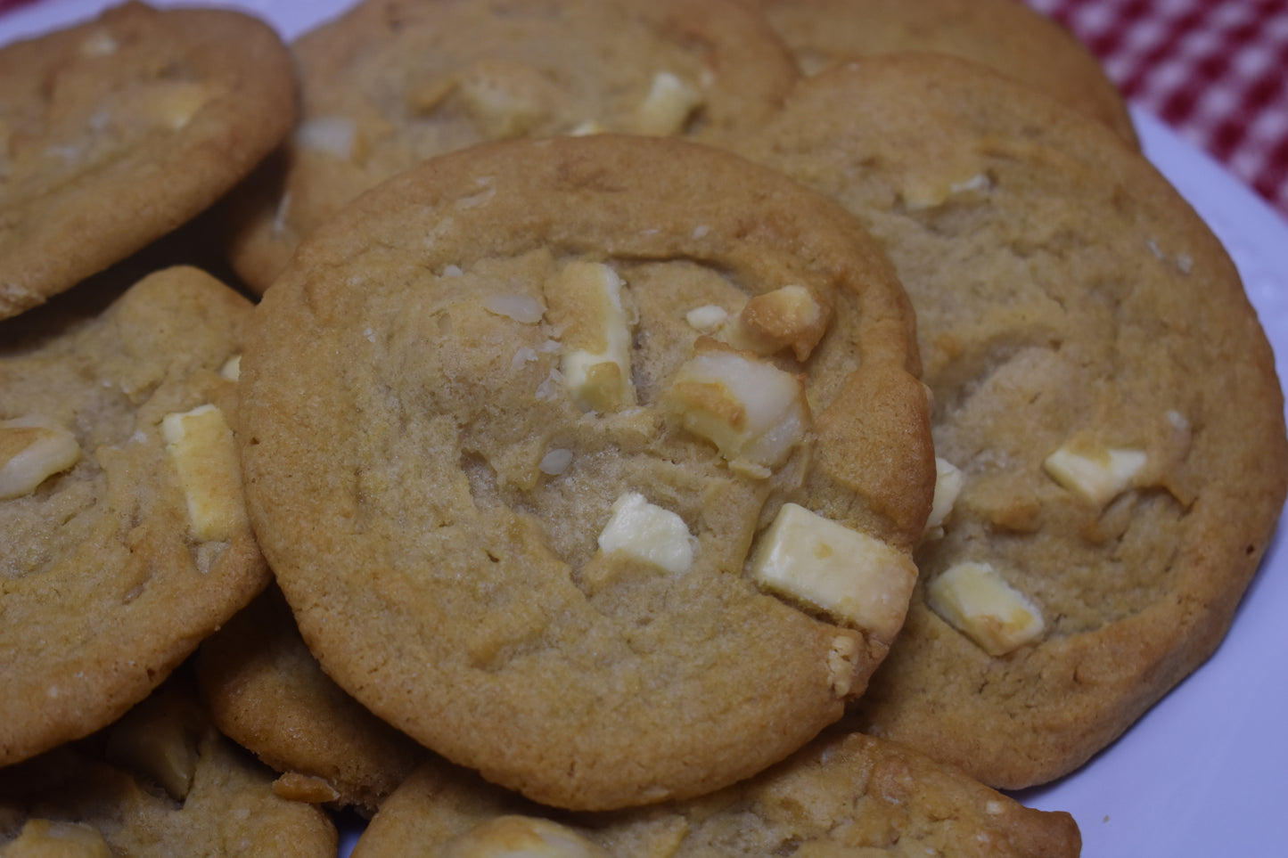 MACADAMIA NUT COOKIES